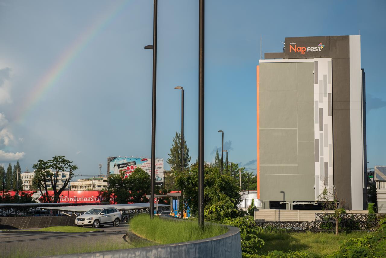 Nap In Fest Hotel Чиангмай Екстериор снимка
