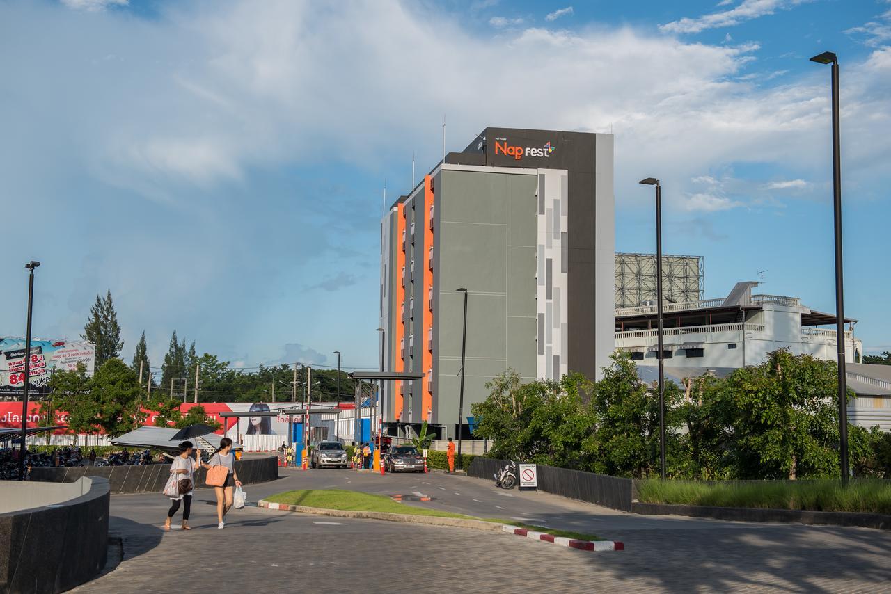 Nap In Fest Hotel Чиангмай Екстериор снимка
