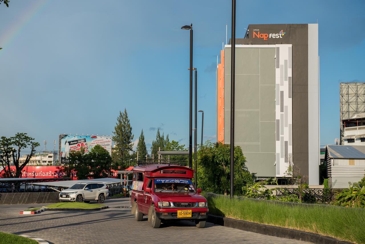 Nap In Fest Hotel Чиангмай Екстериор снимка